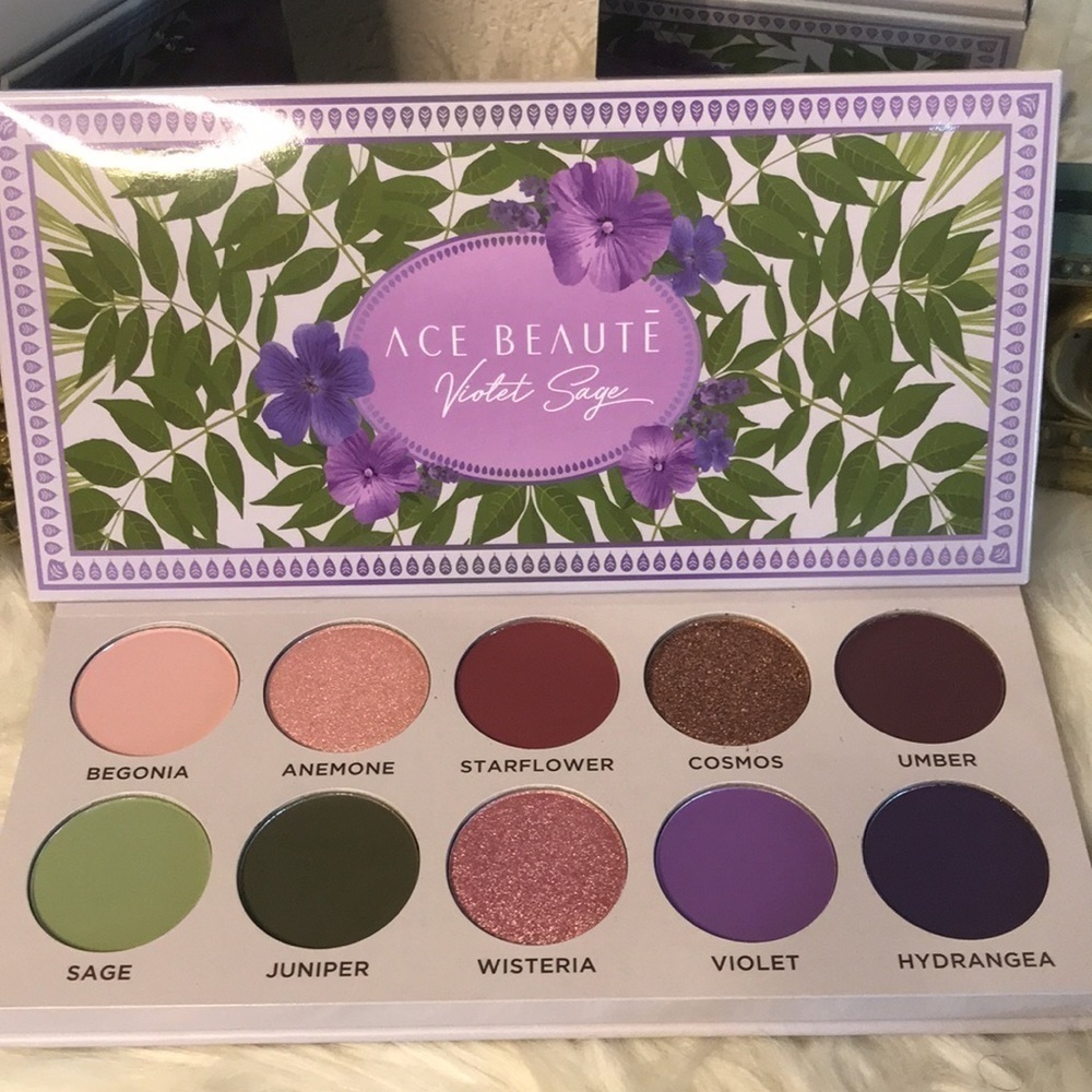 Ace Beautē Violet Sage Eyeshadow Palette
